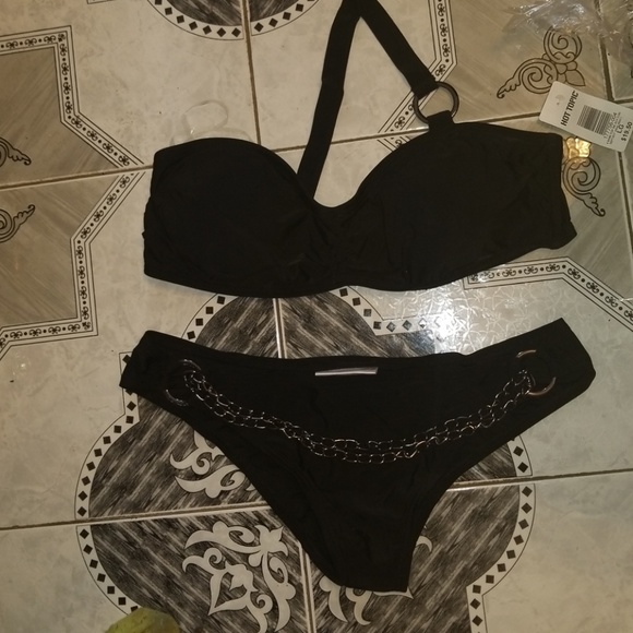 Vigoss Swimwear Super Sexy Chain Link Bikini L NEW - Picture 3 of 5